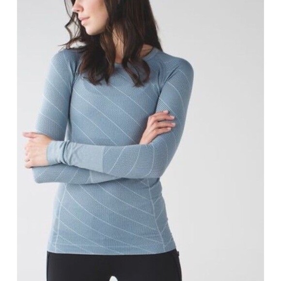 Lululemon Size 6 Swiftly Tech Long Sleeve Hip Length Blue Geometric - Picture 1 of 6